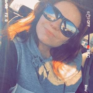 Meet your Posher, Noémie